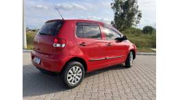 VOLKSWAGEN - FOX - 2007/2008 - Vermelha - R$ 21.900,00