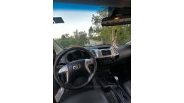 TOYOTA - HILUX - 2014/2014 - Prata - R$ 136.900,00