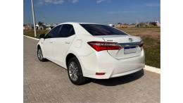TOYOTA - COROLLA - 2015/2014 - Branca - R$ 85.000,00