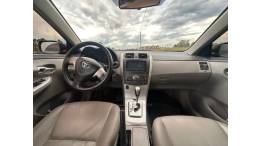 TOYOTA - COROLLA - 2013/2013 - Grená - R$ 68.900,00